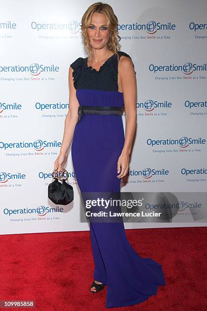 Molly Sims during The Smile Collection - Operation Smile's Annual Charity Dinner and Live Auction at Skylight Studios in New York, NY, United States.