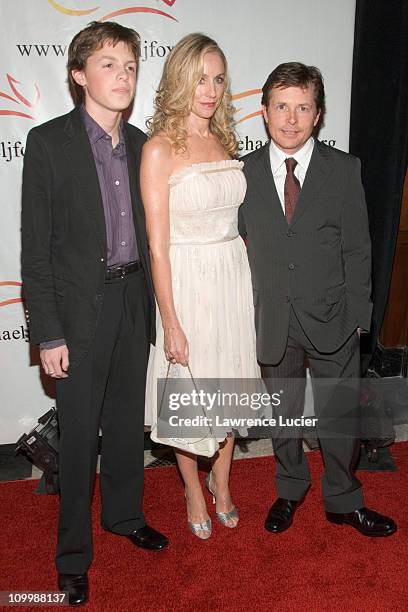 Sam Fox, Tracy Pollan, Michael J. Fox during A Funny Thing Happened on the Way to Cure Parkinson's A Benefit Evening for The Michael J. Fox...