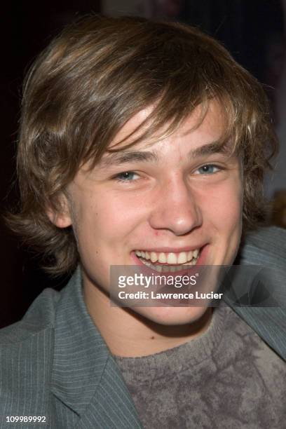 William Moseley during Cast Signing for The Chronicles of Narnia: The Lion, the Witch and the Wardrobe at Barnes & Noble in New York City - November...