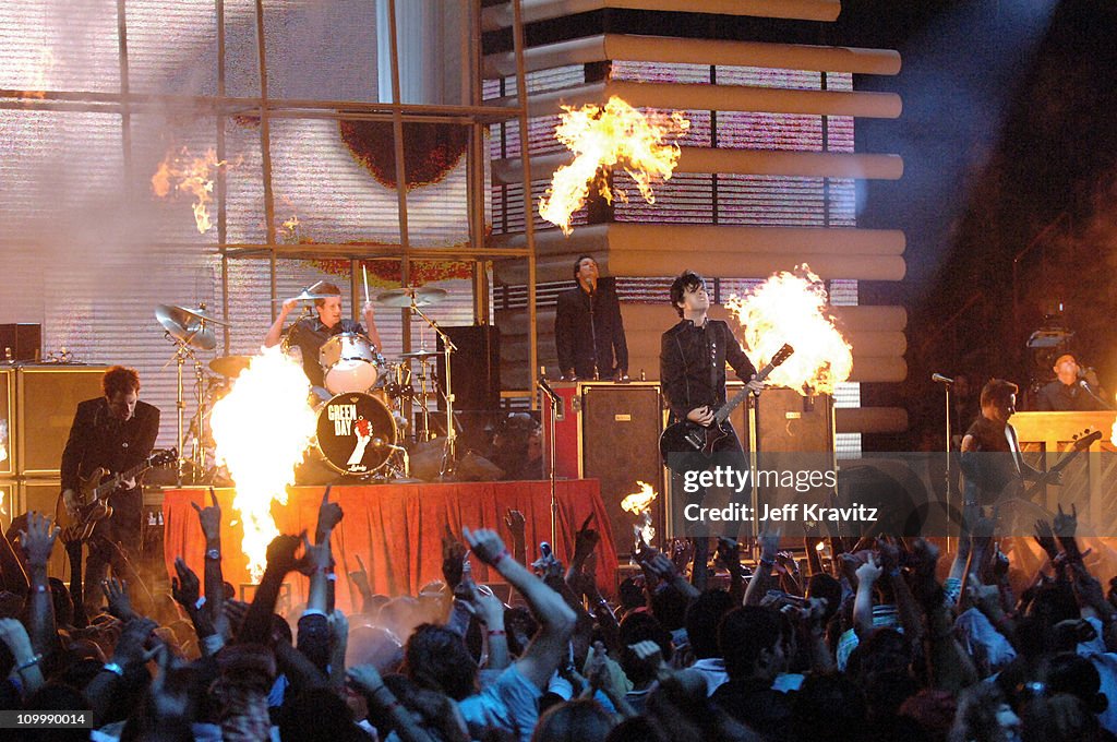 2005 MTV Video Music Awards - Show