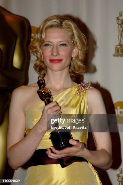 Cate Blanchett, winner Best Actress in a Supporting Role for The Aviator