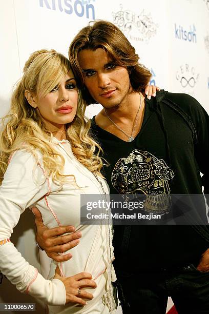 Shauna R Amon 1,165 Shauna Sand Photos & High Res Pictures - Getty Images