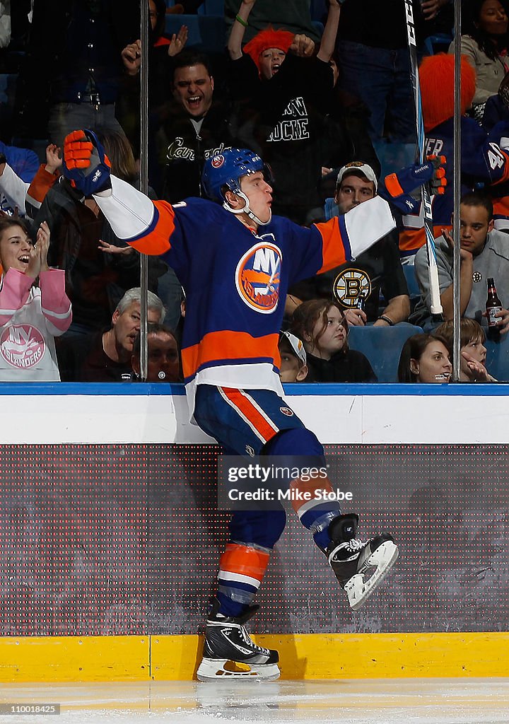 Boston Bruins v New York Islanders