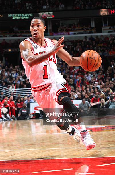 Derrick Rose of the Chicago Bulls drives against the Atlanta Hawks on March 11, 2011 at the United Center in Chicago, Illinois. NOTE TO USER: User...