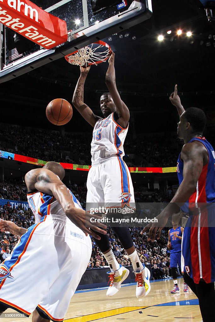 Detroit Pistons v Oklahoma City Thunder