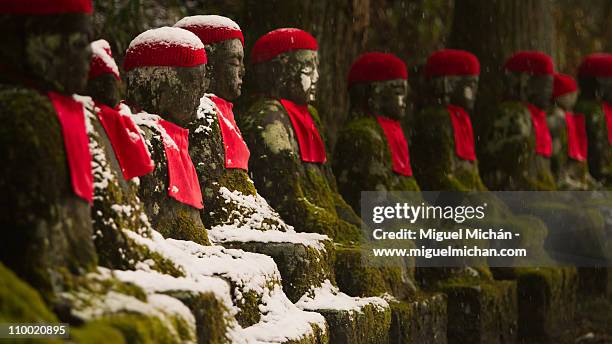 bake-jizo buddhist statues in nikko, japan - japanese statue imagens e fotografias de stock
