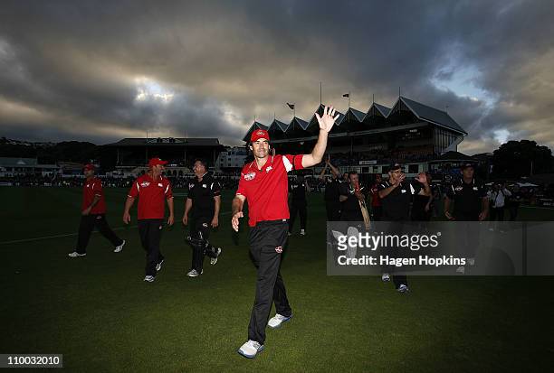 Stephen Fleming thanks the crowd at the conclusion of the Christchurch Earthquake Relief Charity Twenty20 match at Basin Reserve on March 13, 2011 in...