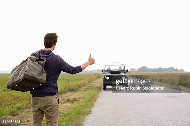 road trip - hitchhiking 個照片及圖片檔