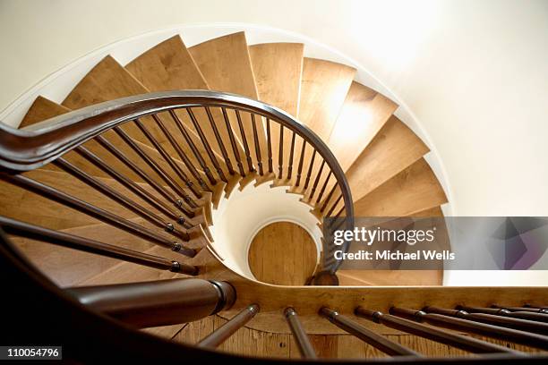 spiral stairs from above - spiral staircase stockfoto's en -beelden