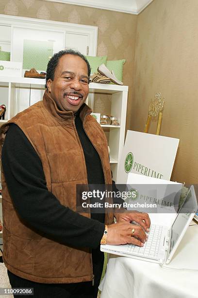 Leslie David Baker at piperlime during The 2007 Luxury Lounge Presents Marie Claire Fashion Closet - Day 3 at Four Seasons in Beverly Hills, CA,...