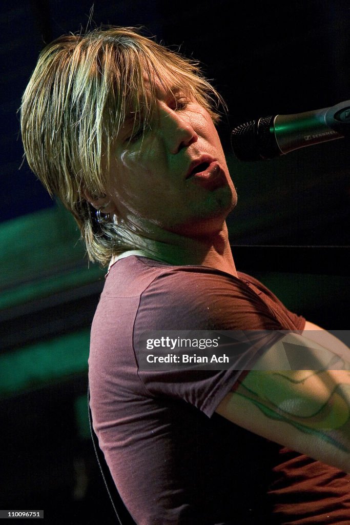 Goo Goo Dolls in Concert at the Avalon in New York City - April 24, 2006