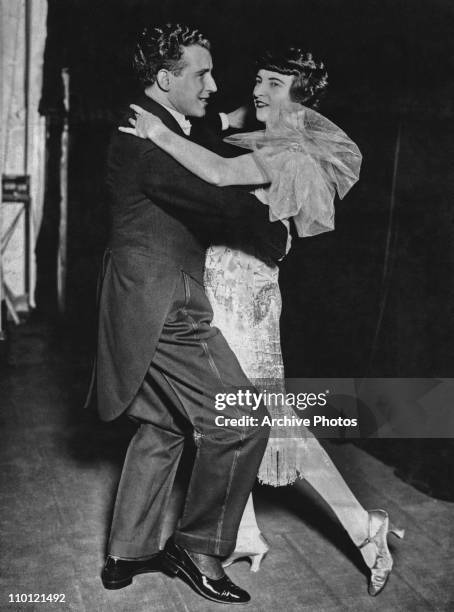 Couple dancing the black bottom, which has overtaken the Charleston as the most fashionable social dance, 1919.