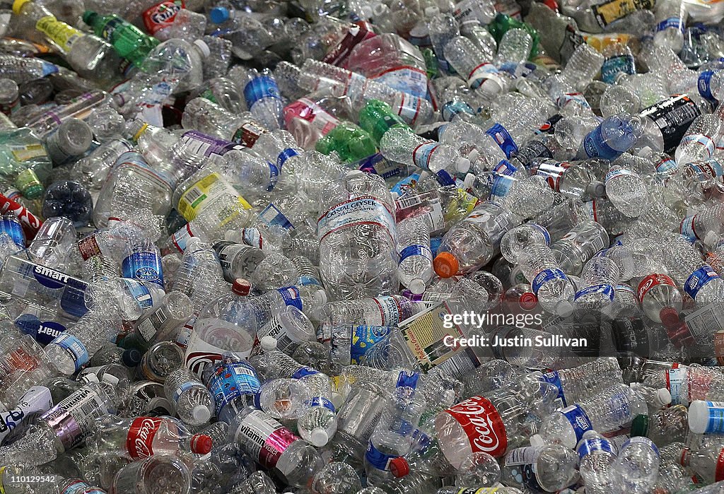 Despite Push From Environmentalists, Bottled Water Consumption Remains Ubiquitous