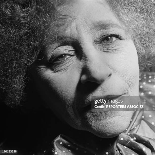 Shell Colette 21,921 Collette Photos & High Res Pictures - Getty Images
