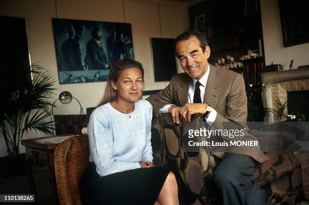 The writer Elisabeth Badinter with her husband Robert Badinter in France on July 1992.