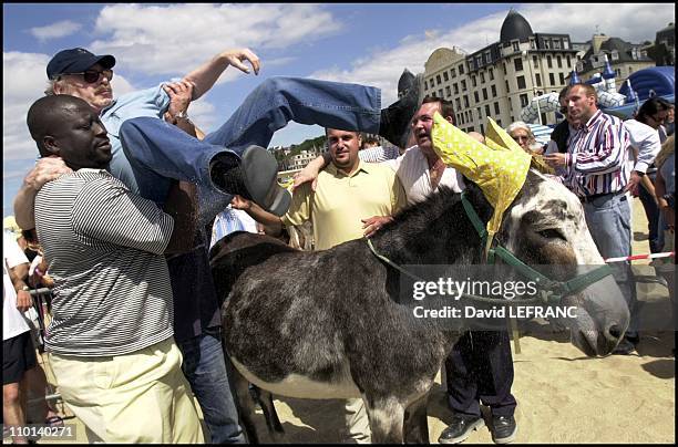 Retarrded 37 Helping Retarded Children Stock Photos, High-Res Pictures, and ...