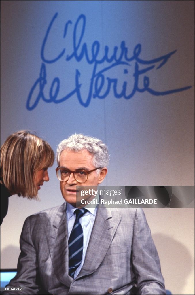 TV. "The moment of truth": Lionel Jospin in France on October 7, 1987.