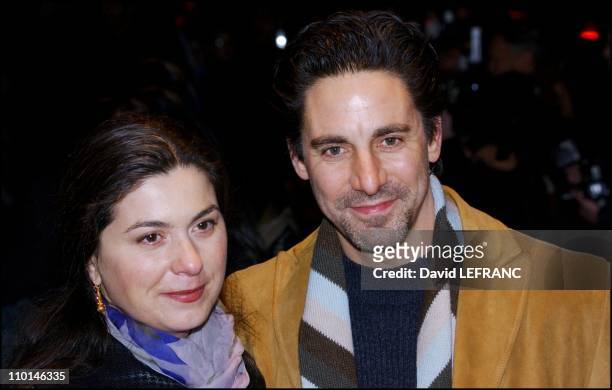 Scott Cohen and wife at Premiere of "Kate and Leopold" at the "Clearview Beeckman Theater" in New York, United States on December 16, 2001.