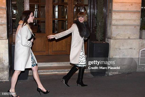 Anna Wintour leaves the CHANEL dinner hosted in the honor of Blake Lively during Paris Fashion Week on March 5, 2011 in Paris, France.