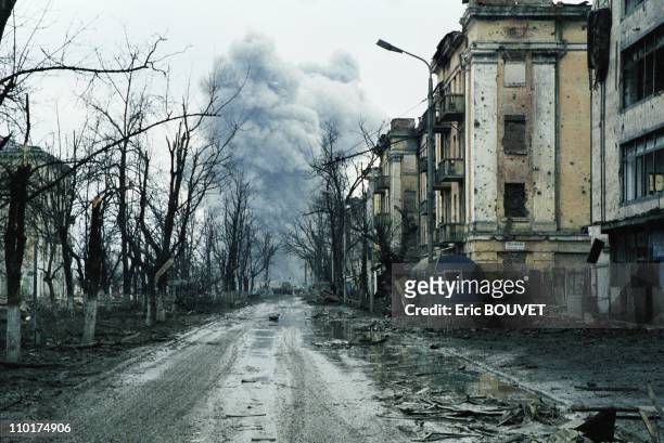 Bombs go off in central Grozny in March 2000.