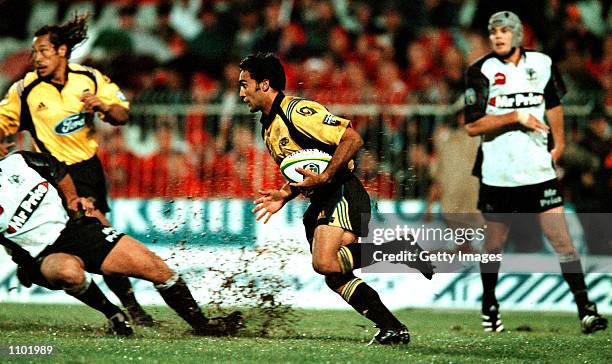Hurricanes winger Brad Fleming in action during the Super 12 game between the Cats and the Hurricanes in Bloemfontein, South Africa. Cats 18...