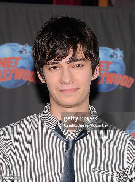 Doawk Rodrick Actor Diary Of A Wimpy Kid Rodrick Rules Cast Visits Planet Hollywood March ...