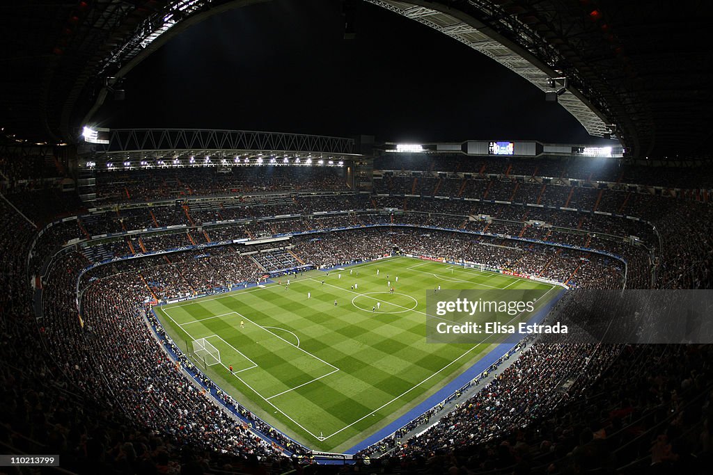 Real Madrid v Lyon - UEFA Champions League