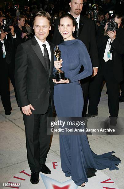 Chad Lowe and Hilary Swank, winner Best Actress in a Leading Role for "Million Dollar Baby"