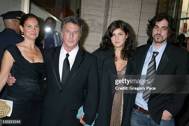 Lisa Hoffman, Dustin Hoffman, daughter Becky Hoffman and guest