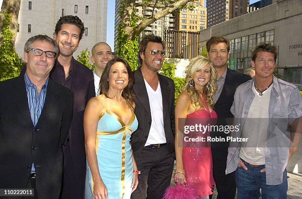 128 Cast Of Extreme Makeover Home Edition Stock Photos, High-Res