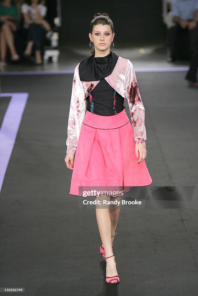 Sao Paulo Fashion Week Fall 2005 - Caio Gobbi - Runway