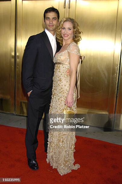 Johnathon Schaech and Christina Applegate, nominee Best Performance by a Leading Actress in a Musical for "Sweet Charity"