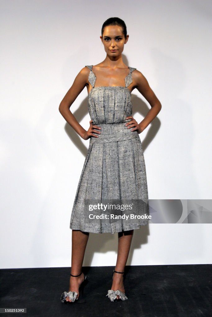 Stylelounge - Spring/Summer 2006 New York Fashion Week - Day 1 - Rodarte