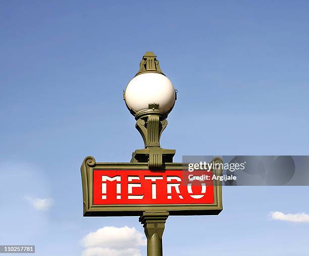 metro, paris - paris metro sign stock pictures, royalty-free photos & images