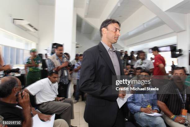 Shoaib Akhtar of Pakistan arrives at a press conference to announce his retirement from international cricket at the R Premadasa International...