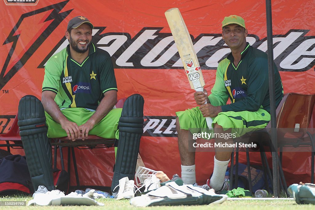 Shoaib Akhtar of Pakistan Announces His Retirement From International Cricket