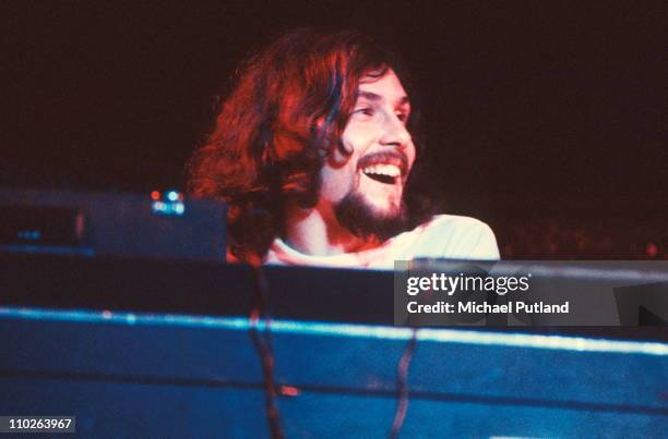 David Greenslade of Greenslade performs on stage, London, 1975.