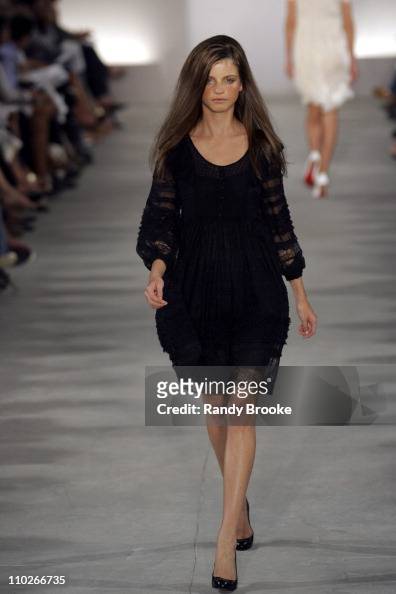 Jeisa Chiminazzo wearing Derek Lam Spring 2006 during Olympus Fashion ...