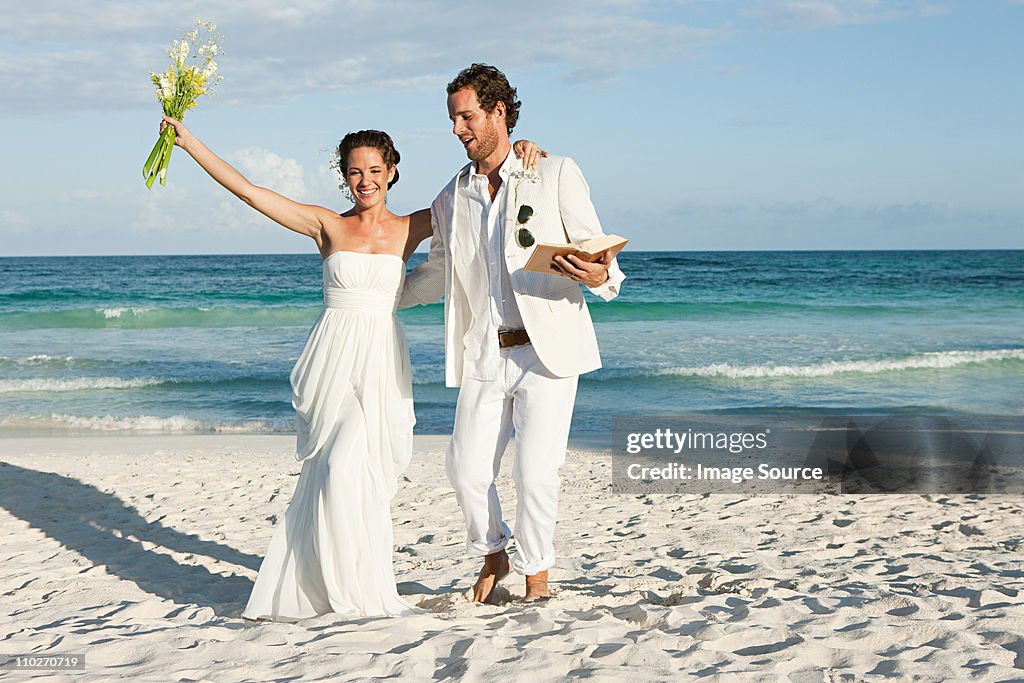 Verheiratet Paar auf den Strand