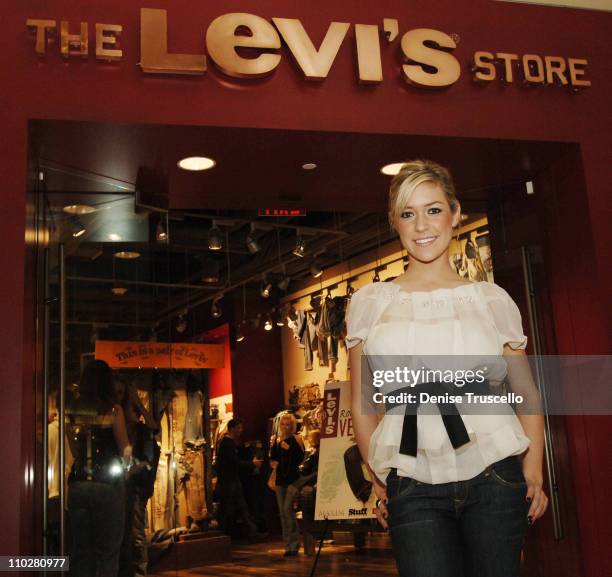 106 Levis Las Vegas Store Opening Photos and Premium High Res Pictures -  Getty Images