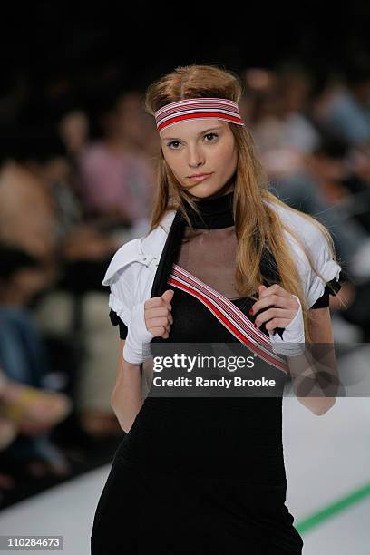 Fabiana Semprebom wearing TNG Fall/Winter 2006 during Fashion Rio Fall/Winter 2006 - TNG - Runway at Museum of Modern Art in Rio de Janiero, Brazil.