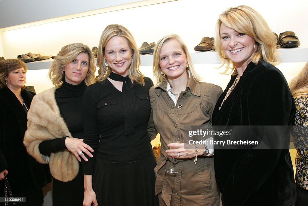 Laura Linney Hosts TODS 2007 Collection