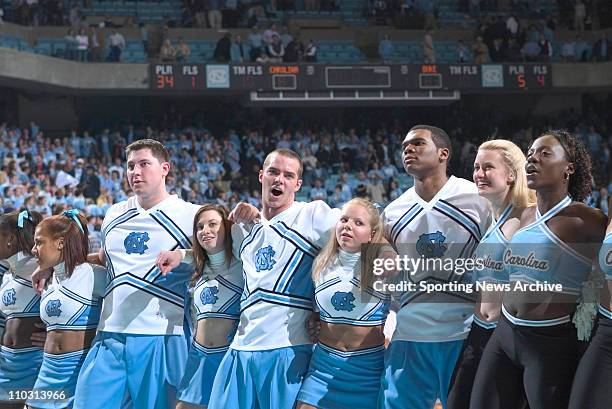 North Carolina Tar Heels Cheerleaders Photos and Premium High Res ...