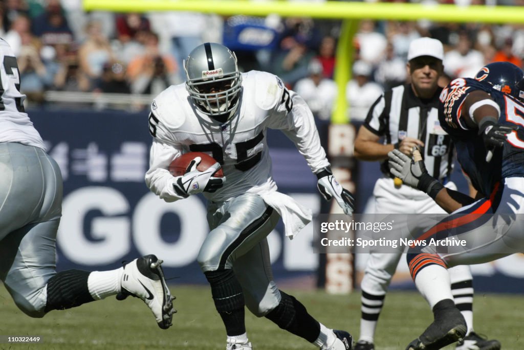 5 Oct 2003: Charlie Garner of the Oakland Raiders during the Raiders 24-21 loss to the Chicago Bears at Soldier Field in Chicago, IL.