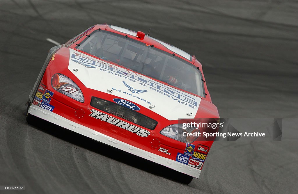 Nascar 7 Ricky Rudd NASCAR - Ricky Rudd during practice for the Nextel cup UAW-GM Quality ...