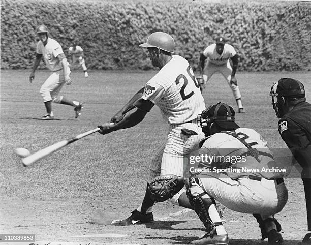 Billy Williams scores Kessinger and advances Glenn Beckert on a single off Ray Sadeck. Willie McCovey covers 1st base and Dick Dietz is the catcher...