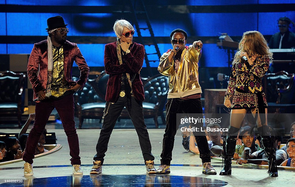 Conde Nast Media Group's 5th Anniversary Of Fashion Rocks - Show