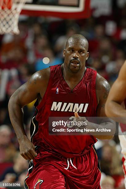 2006 Houston Rockets 1,835 Miami Heat Center Shaquille O Stock Photos, High-Res Pictures ...