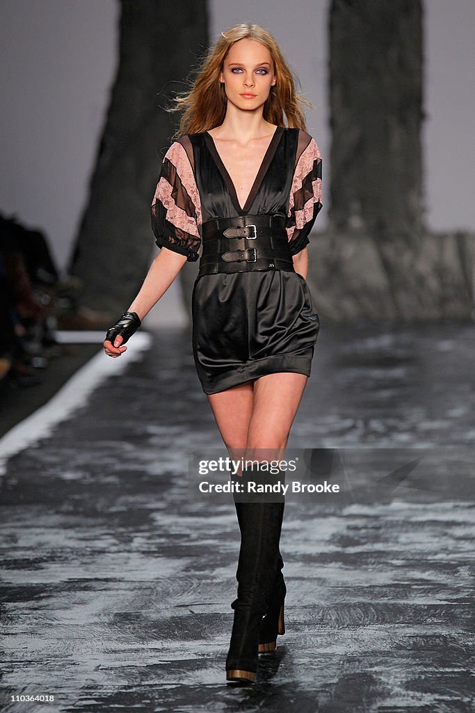 Mercedes-Benz Fashion Week Fall 2009 - Miss Sixty - Runway