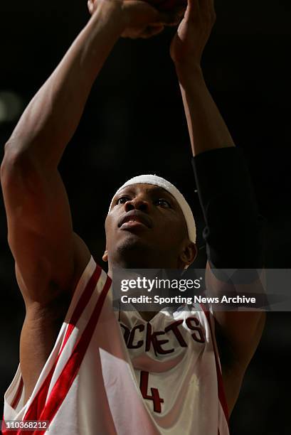 NBA 2005: Orlando Magic at Houston Rockets, News Photo